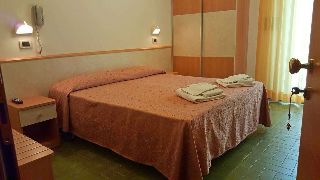 Hotel St. Moritz Rimini Exterior photo