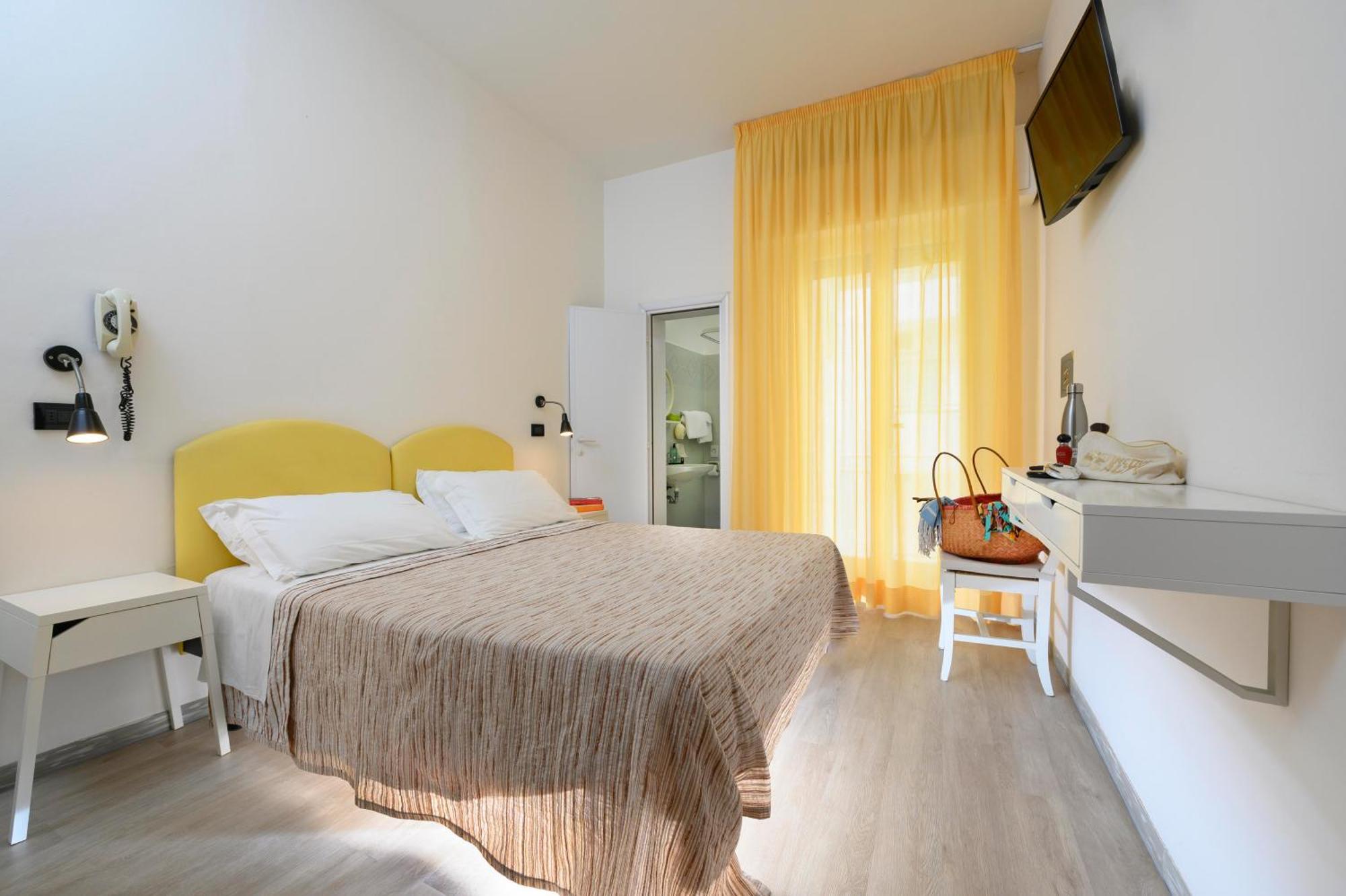 Hotel St. Moritz Rimini Exterior photo